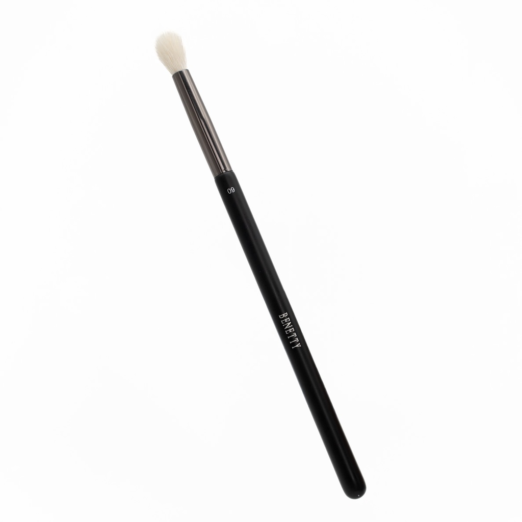 EYE BLENDER BRUSH